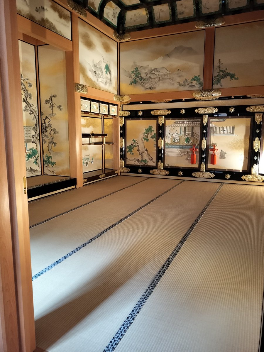 magusofthemoon1's tweet image. 名古屋城に来たお🏯