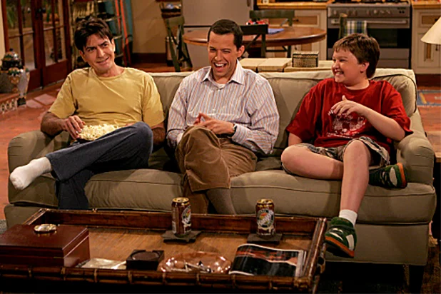 peppipets's tweet photo. O GOAT dos sitcom se chama Two and a Half Men https://t.co/CJ5CdbiTMw