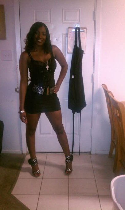 Laydee Di - 2 pic. Bitch I looked tf good in my 20's, Hos stayed mad, miserable and Jealous. And at 38 years old now bitch I'm still FINE AS WINE. Can't tell me A FK ASS THANG HO. 🙄 https://t.co/gykrPa2GTL