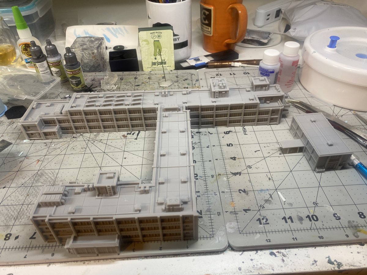 knightsandweek1's tweet image. Next mission: @thelazyforger's asian school. Its bigger than what I usually work with.