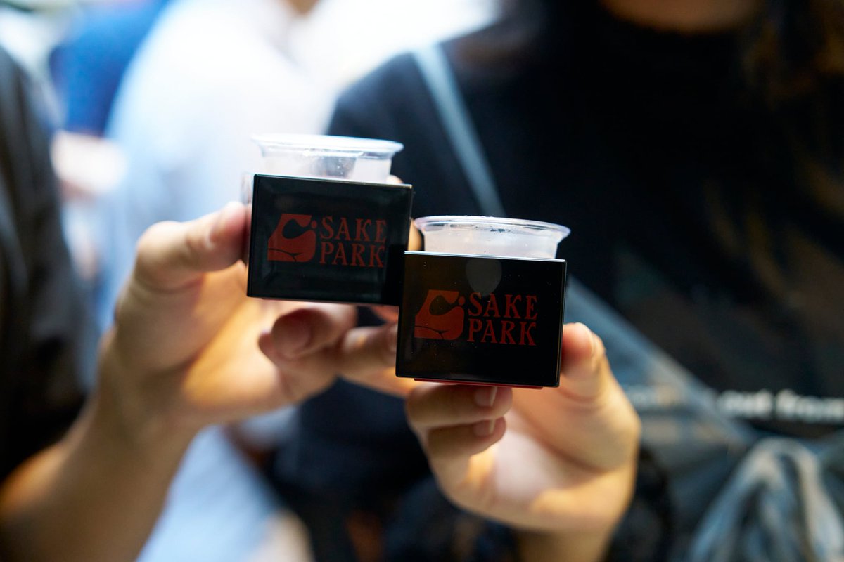 SAKE PARK５杯目　日本橋の夏祭り！
過去最高の2万千人のご来場者数となりました！
初開催の夏祭りスタイルで夕べといいながらも暑い中
日本酒を粋(いき)に楽しんでくださっている姿に主催者として感謝しかありません。
日本橋という伝統のある場所でSAKE PARKらしい
モダンなスタイルを目指しましたが