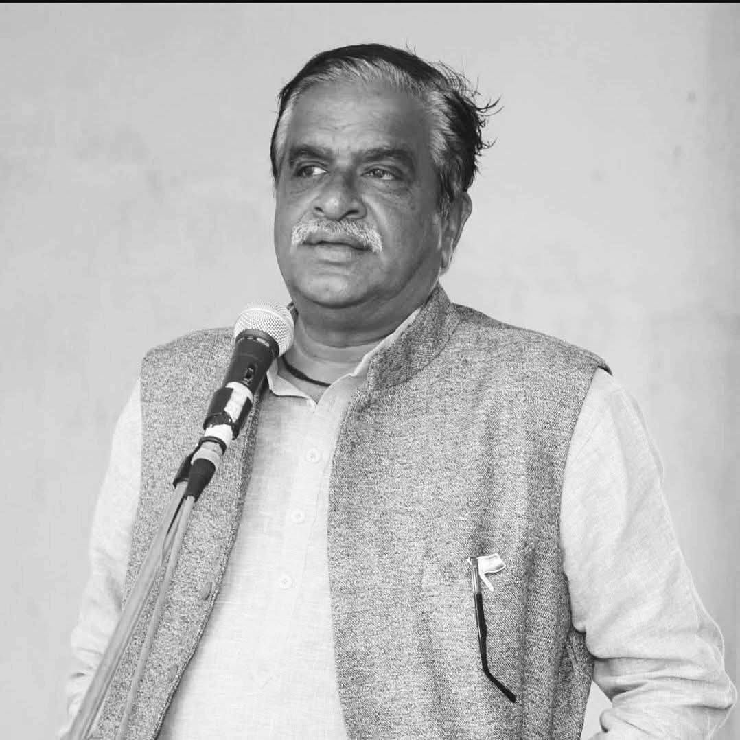 vdsharmabjp's tweet photo. वरिष्ठ भाजपा नेता, पूर्व जिलाध्यक्ष एवं बदनावर विधानसभा से पूर्व विधायक श्री खेमराज पाटीदार जी के निधन का समाचार अत्यंत दुःखद है।

ईश्वर से प्रार्थना है कि दिवंगत आत्मा को श्रीचरणों में स्थान दें और शोकमय परिवार को इस दुःख को सहने की शक्ति दें प्रदान करें।

ॐ शांति:। https://t.co/sKOAcLDPvb