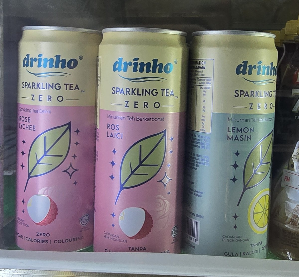 ahfugs's tweet photo. Saw this at the kedai runcit. Packaging looks good - updated look for Drinho, finally. https://t.co/ujZRK93Jj8
