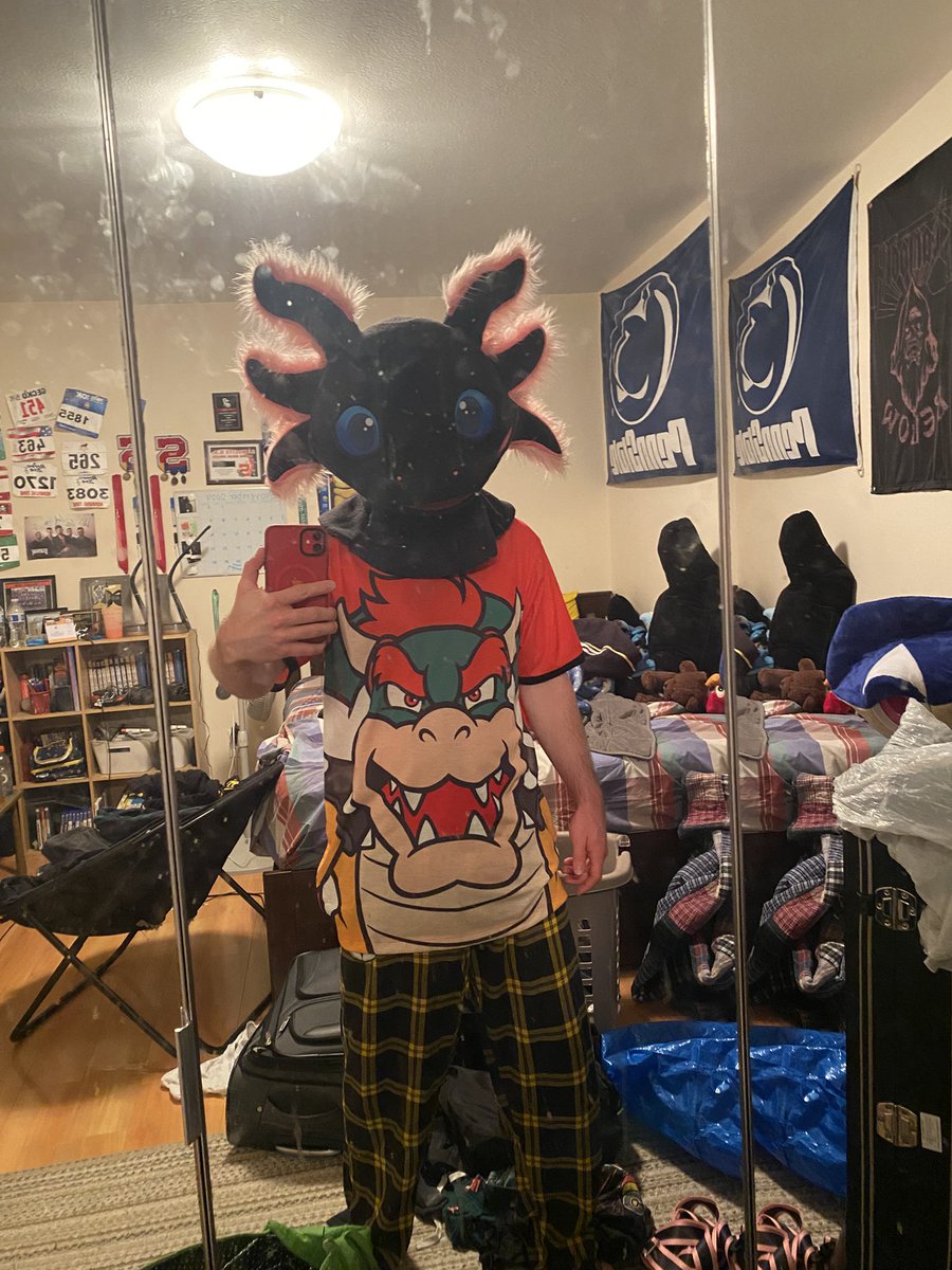 AxolotlBubbles's tweet image. This fucking bitch loves Bowser, what a weirdoooooo~ ๐