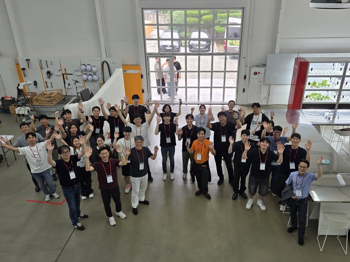 sketchlabkaist's tweet image. On Jul 16, we toured the DRB factory with Prof. Woohun Lee and Prof. Yiyun Kang. Many thanks to DRB for hosting us!