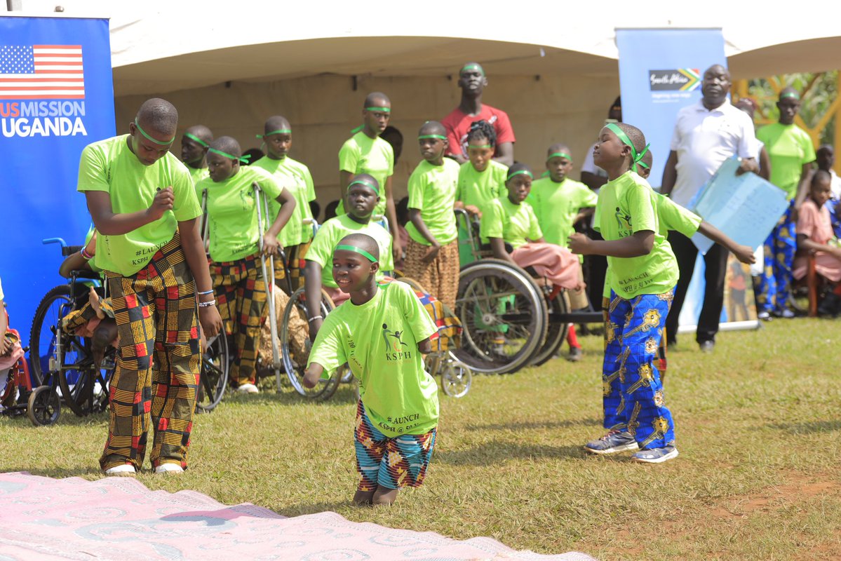 useanorthUG's tweet image. Congratulations! @MWFAlumniUganda on successfully launching 100M #KSPH fund for our children at @abilityksph_Ug
It all started with an idea & today, this idea has transformed into far bigger dreams the network had!
That is the power we all individually hold. Let's not sit on it