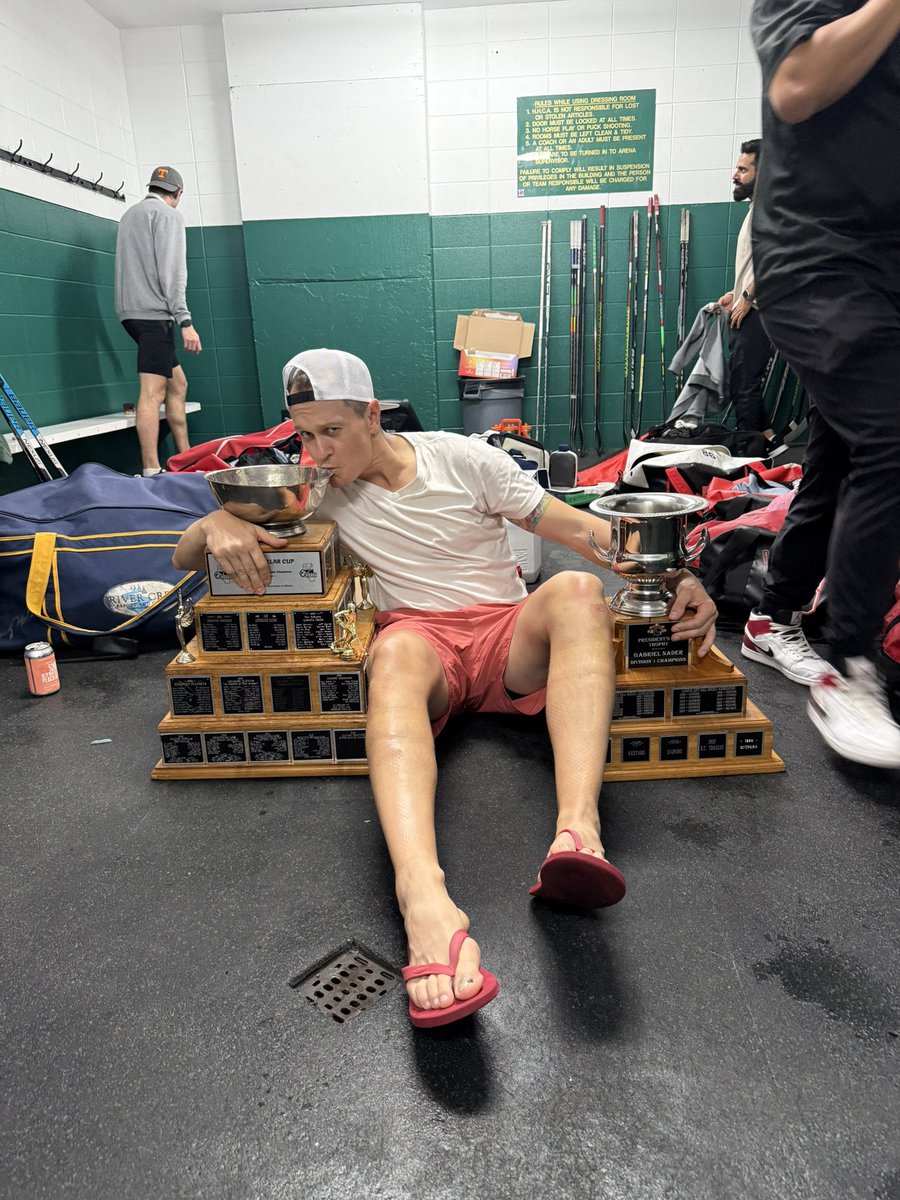 trekor19's tweet image. We are back on top! Div 1 provincial champs! This never gets old and I love the guys for letting the old dawg keep playing @MattyLui