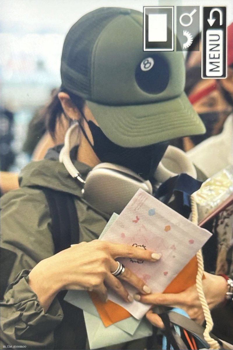 250721 HKG 출국 ✈️

#MoonByul #문별
#MAMAMOO #마마무