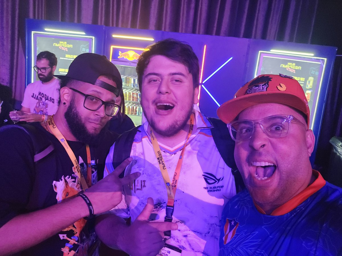 Roberto Morales (@redroosterboss) on Twitter photo Wow!!! What a great time we had at #BlinkRespawn2025 thank you all friends that welcomed my cousin and me. Would like to thank <a href="/LuiManDR/">Bandits LuiMan 二十 🇩🇴</a> <a href="/banditsgaming_/">Bandits 🥷</a> team for all. To <a href="/Monopr/">RR | MonoPR</a> <a href="/AjaxFidelity/">RR | Ajax Fidelity</a> <a href="/UrielVelorioc75/">ILLICIT | Uriel Velorio</a> Wow!!! What a great time we had at #BlinkRespawn2025 thank you all friends that welcomed my cousin and me. Would like to thank <a href="/LuiManDR/">Bandits LuiMan 二十 🇩🇴</a> <a href="/banditsgaming_/">Bandits 🥷</a> team for all. To <a href="/Monopr/">RR | MonoPR</a> <a href="/AjaxFidelity/">RR | Ajax Fidelity</a> <a href="/UrielVelorioc75/">ILLICIT | Uriel Velorio</a>