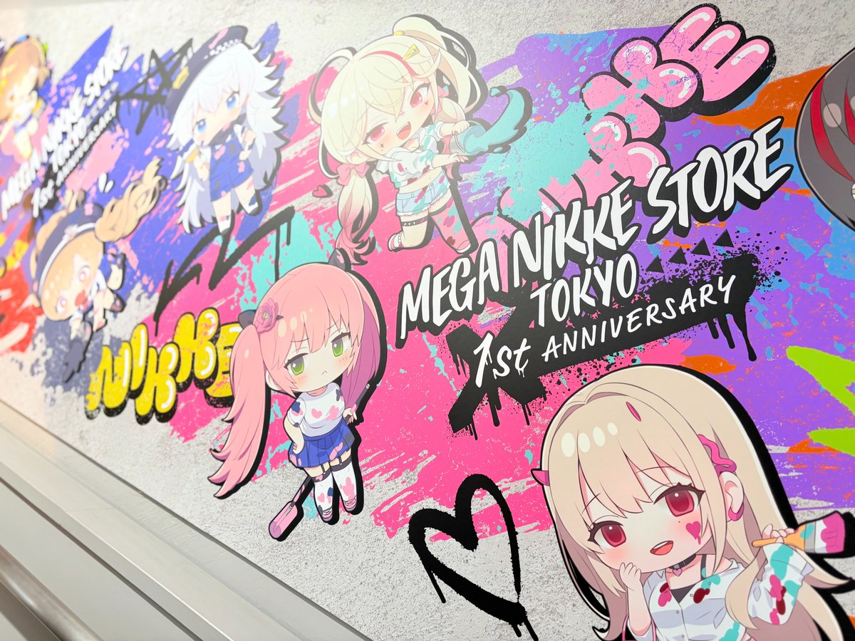 MEGANIKKESTORE's tweet image. 🟢MEGA NIKKE STORE TOKYO🟢
✨MEGA NIKKE STORE TOKYO 1周年フェア 開催中✨
開催期間:6月6日(金)~7月27日(日) まで
1周年を記念して描き起こしイラストを使用した
グッズやグラッテを販売中です‼️
店内には可愛い装飾やパネルもあるので、
是非記念に撮影していってください📷…