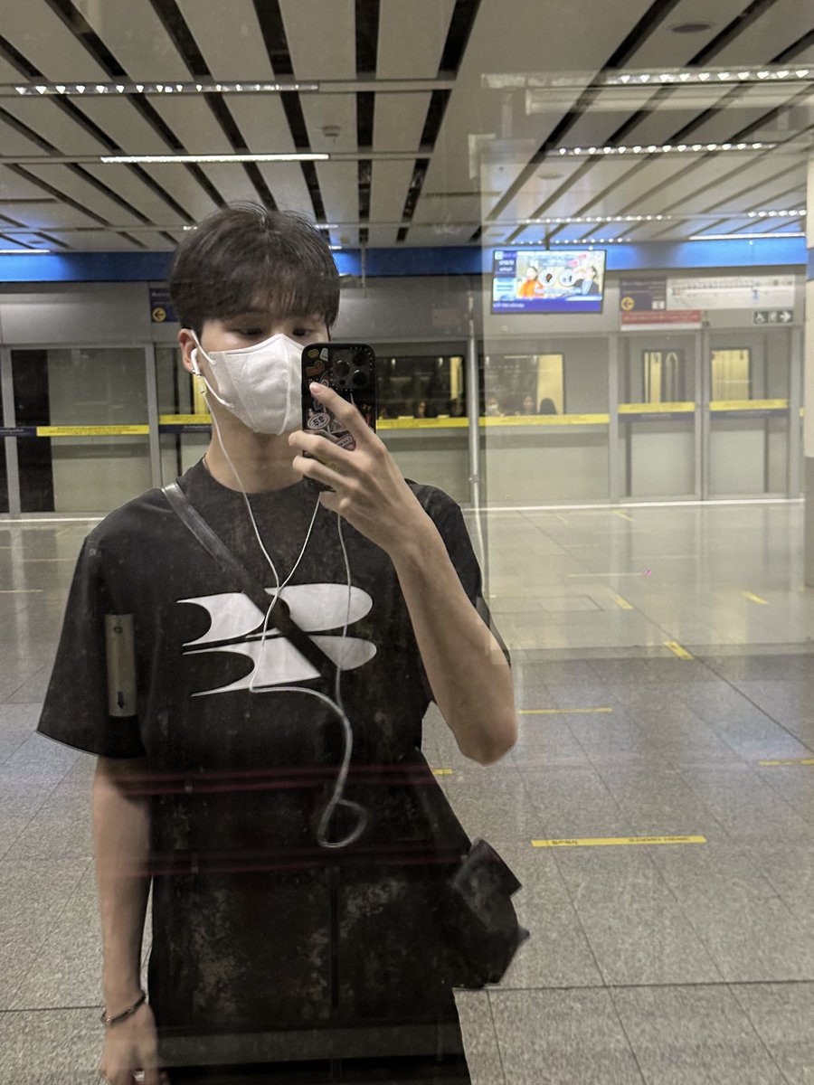 ผมสั้นแล้วค้าบบ ใครชอบบ้าง