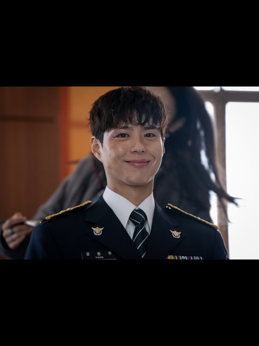 "경찰이니까 나쁜 놈들은 잡아야죠."

#굿보이 #GOODBOY #GOODBOYonPrime