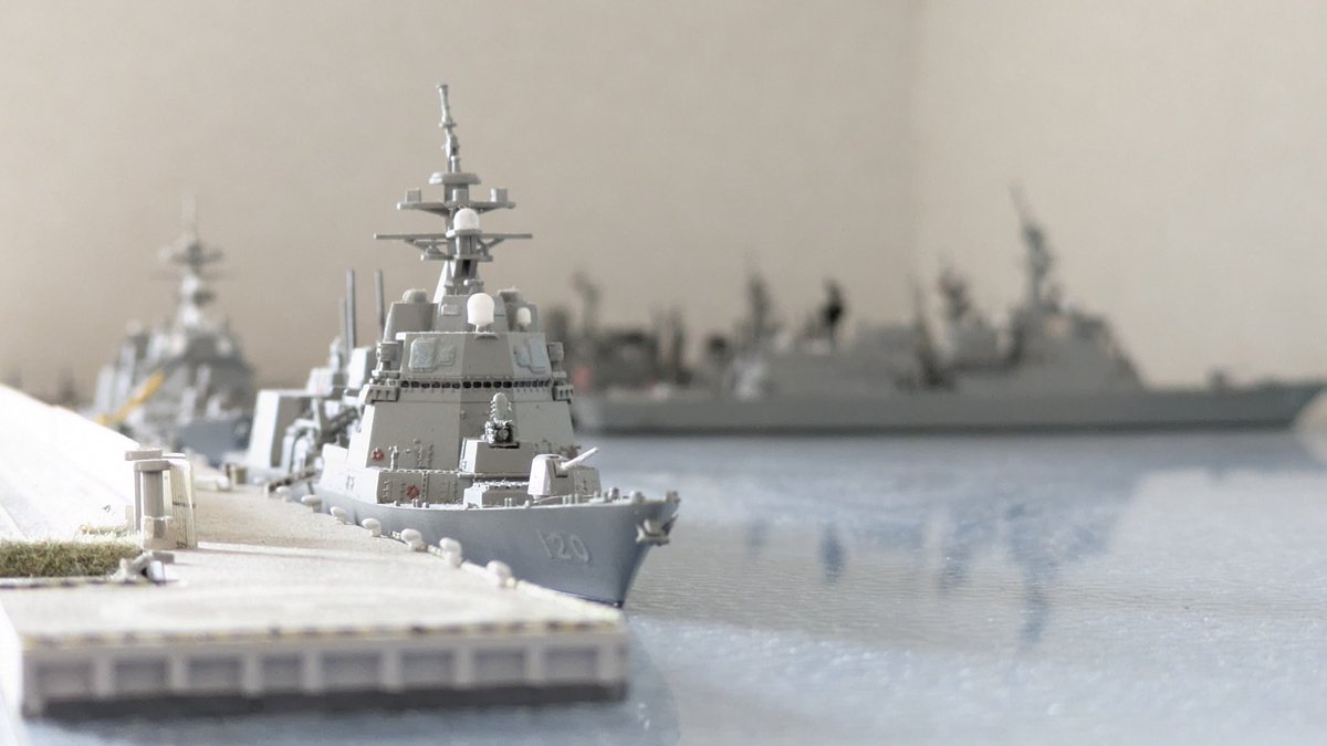 88fleetJMSDF's tweet image. #お昼休みに一枚だけ模型写真を貼ろう
しらぬいはイケメン
