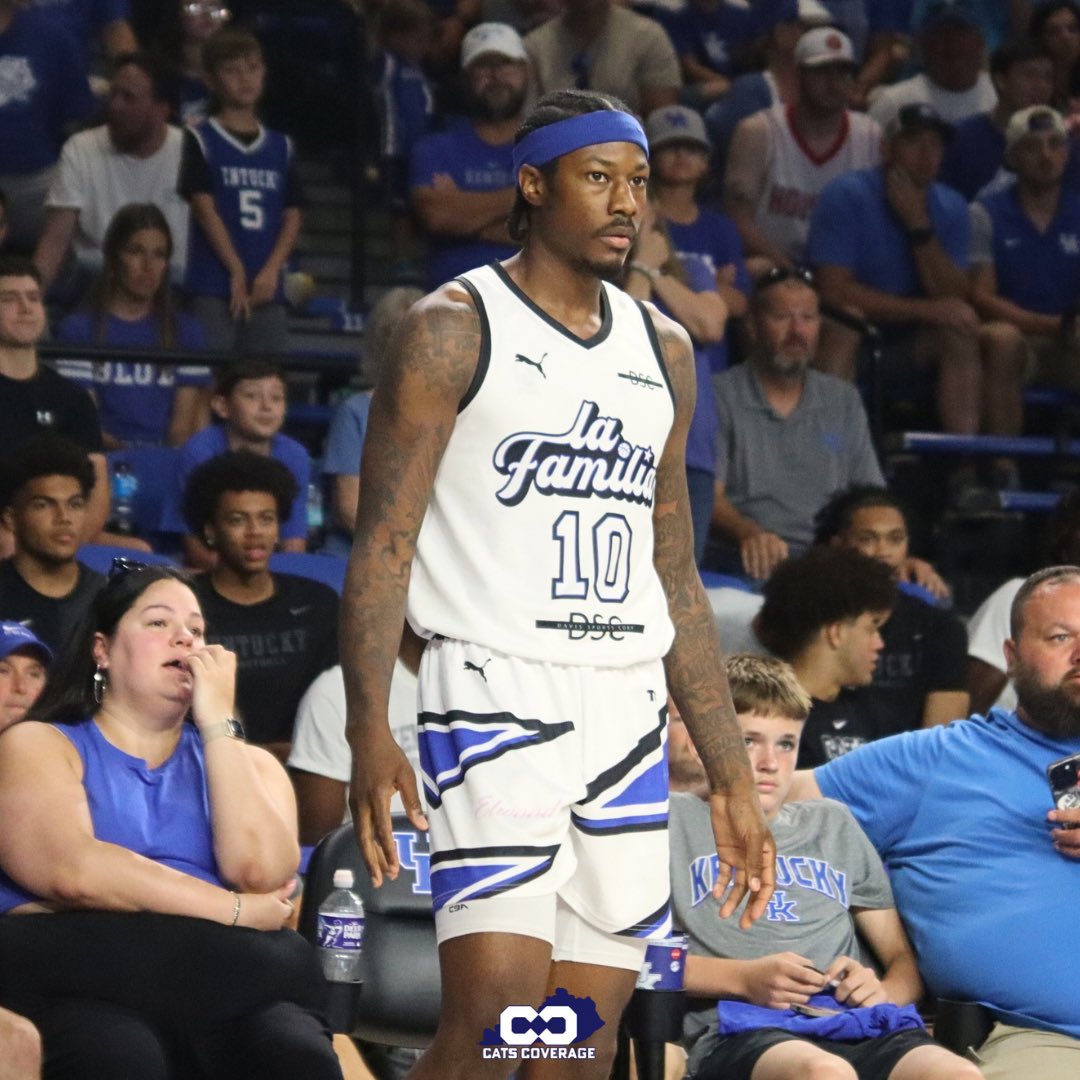 TerrellTres's tweet image. It’s been great seeing some legendary Kentucky players from the past this weekend.