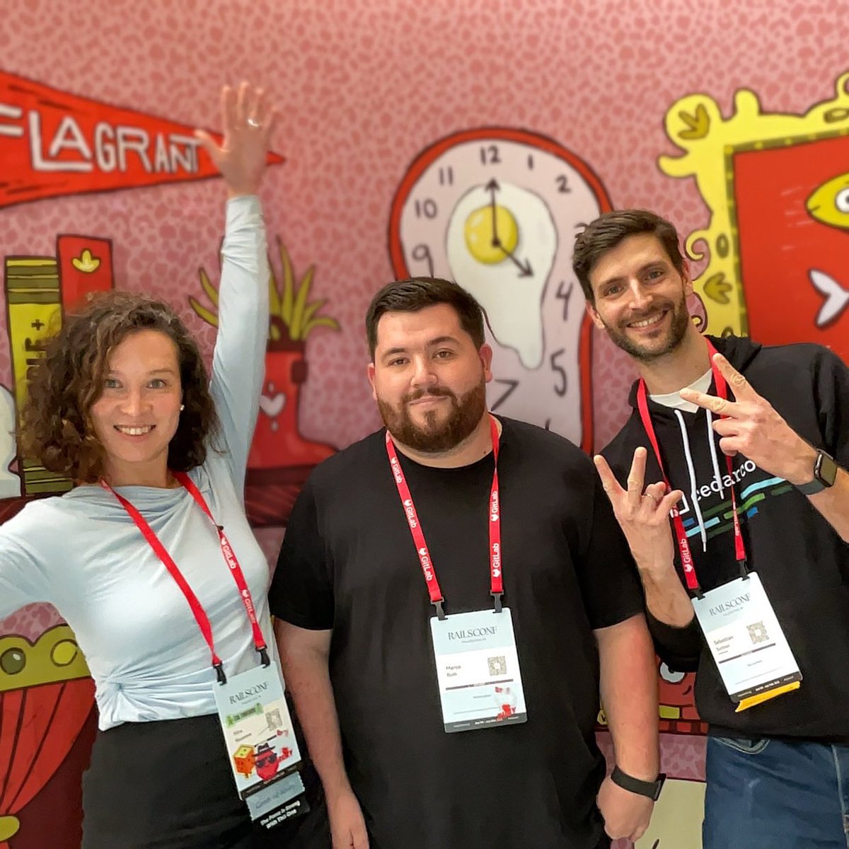 inazarova's tweet image. Look what i found! @ssuttner @marcoroth_ at Flagrant’s photo booth at RailsConf. Let’s say Marco’s emotions are more nuanced🤪