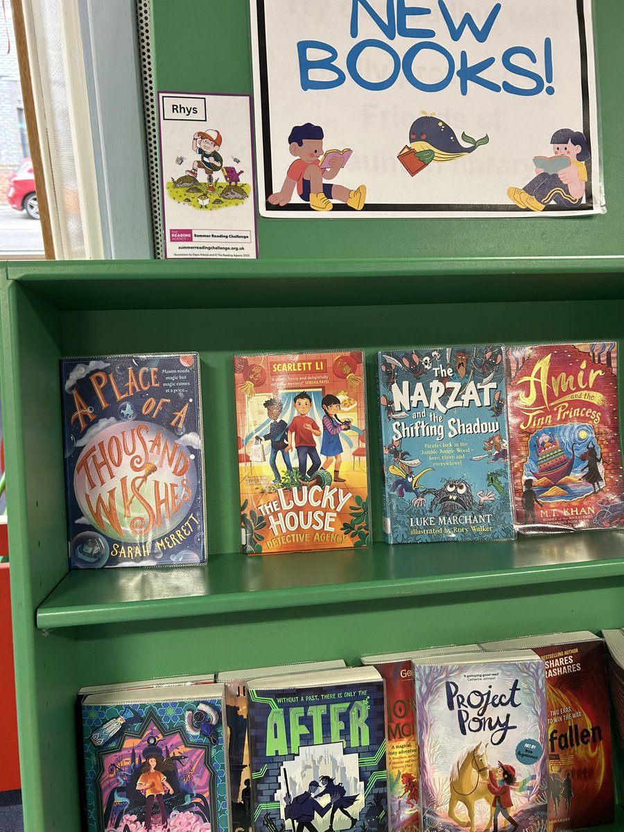 <a href="/sjmerrett1/">Sarah Merrett 🫧A Place of a Thousand Wishes</a> <a href="/EveryWithWords/">Mikka @ Everything With Words</a> Spotted in the wild at Taunton public library <a href="/SomersetLib/">Somerset Libraries</a> this weekend 😍