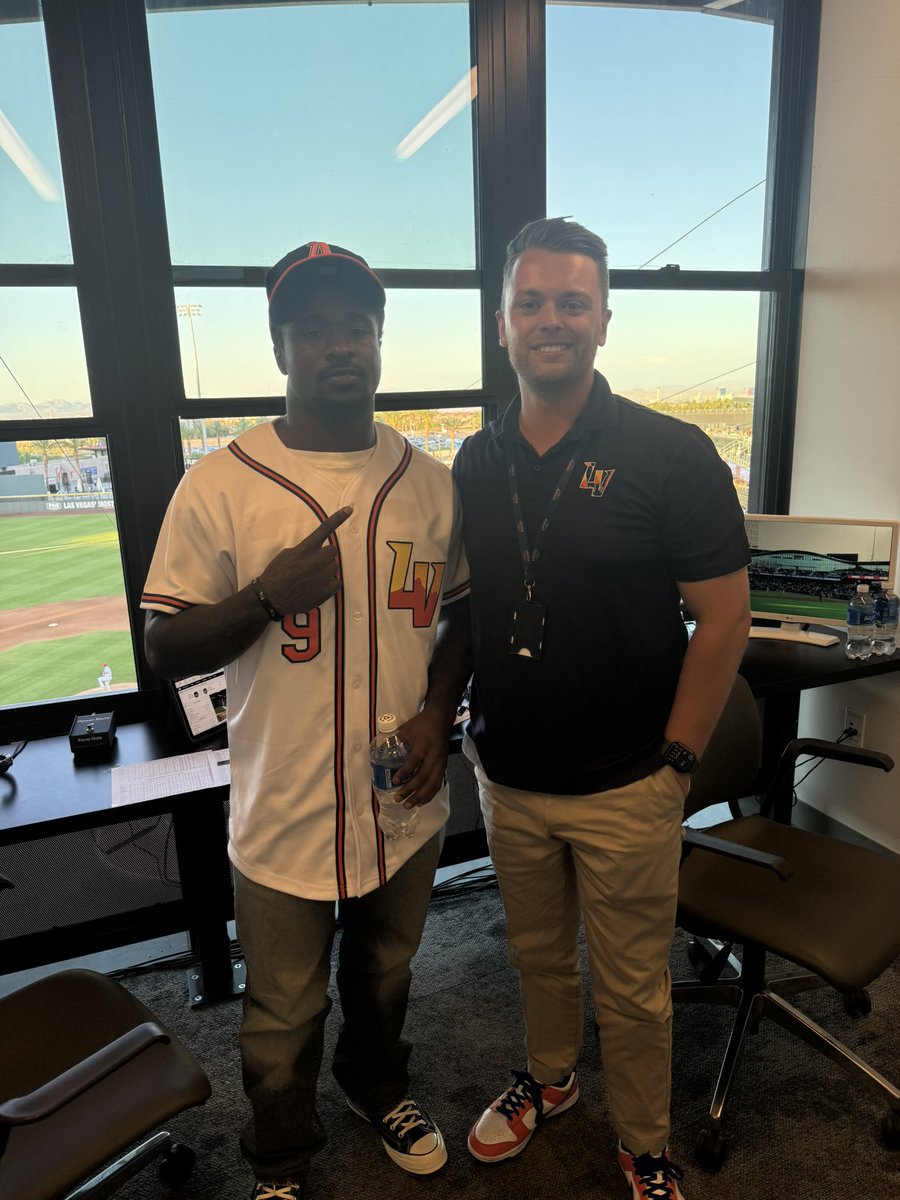 MattNeverett's tweet image. Joined on the broadcast tonight by @unlvfootball RB Jet Thomas! Excited to get the Rebel football season started on 8/23 vs Idaho State, get your tix at UNLVtickets.com.