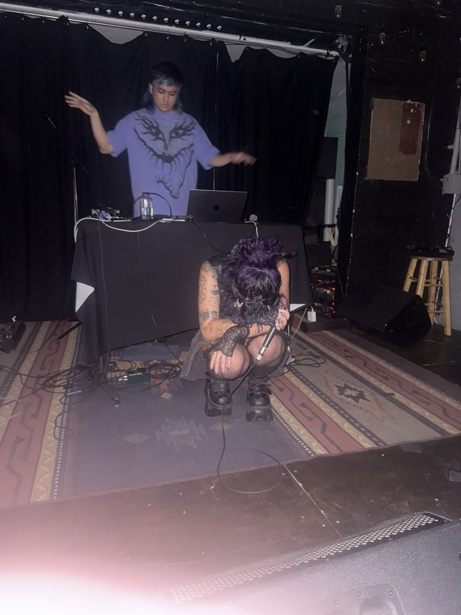 indigo forever (@indigoforev3r) on Twitter photo 