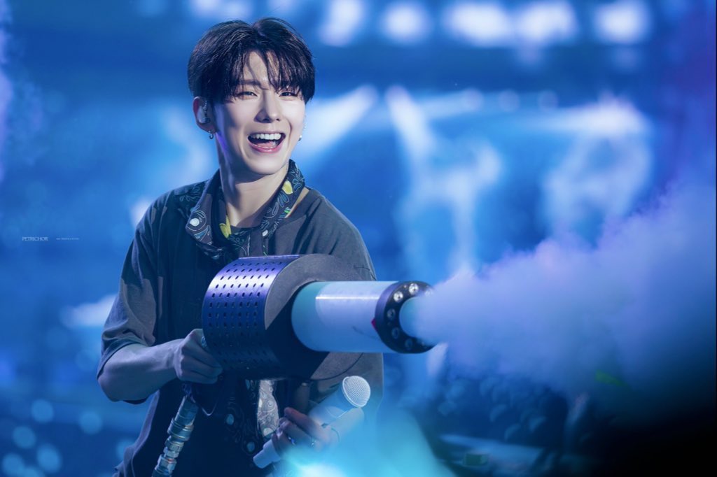 Happiness_to_KH's tweet image. 다 다른콘서트였는데 기현이 얼굴엔 언제나 행복이 담겨있어..🥹