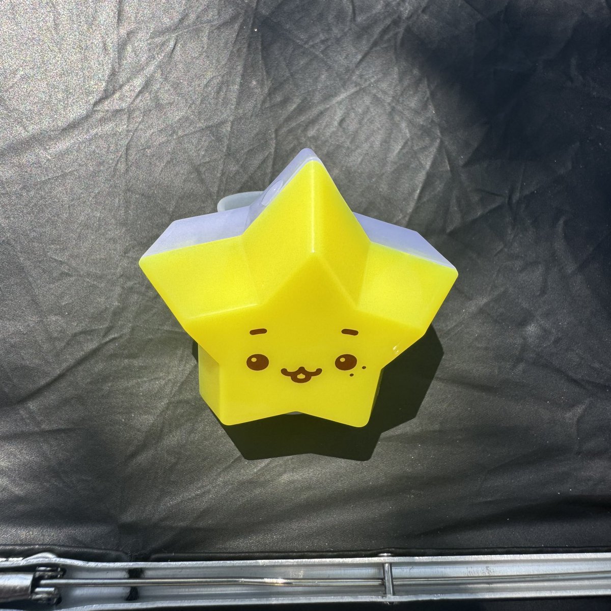 myloversdream's tweet photo. NCTWISH ペンミ グッズ 代行 WISH祭
ランダムリングライト

求:リク サクヤ ユウシ

譲:リョウ

現在会場におりますので条件合う方リプDMお待ちしております🌟 https://t.co/ZOEiG7E1QL