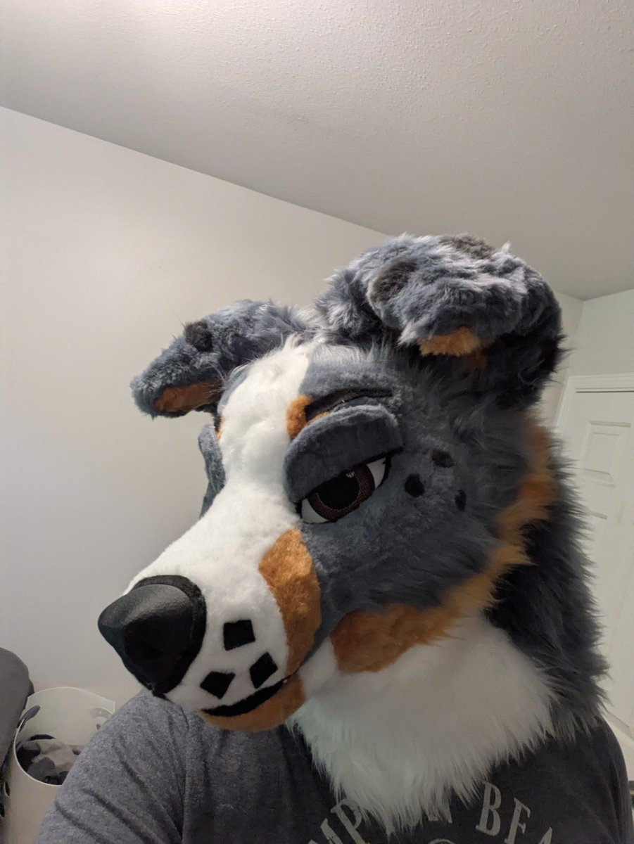 Ok so, I'm doneish?? was expecting to take longer, some parts could have taken a little more planning but that's ok, for a first attempt I'm happy enough. Since my job is literally about details, some bother me.  Need to fix the shaving and make a hair tuft, than he'll be done
