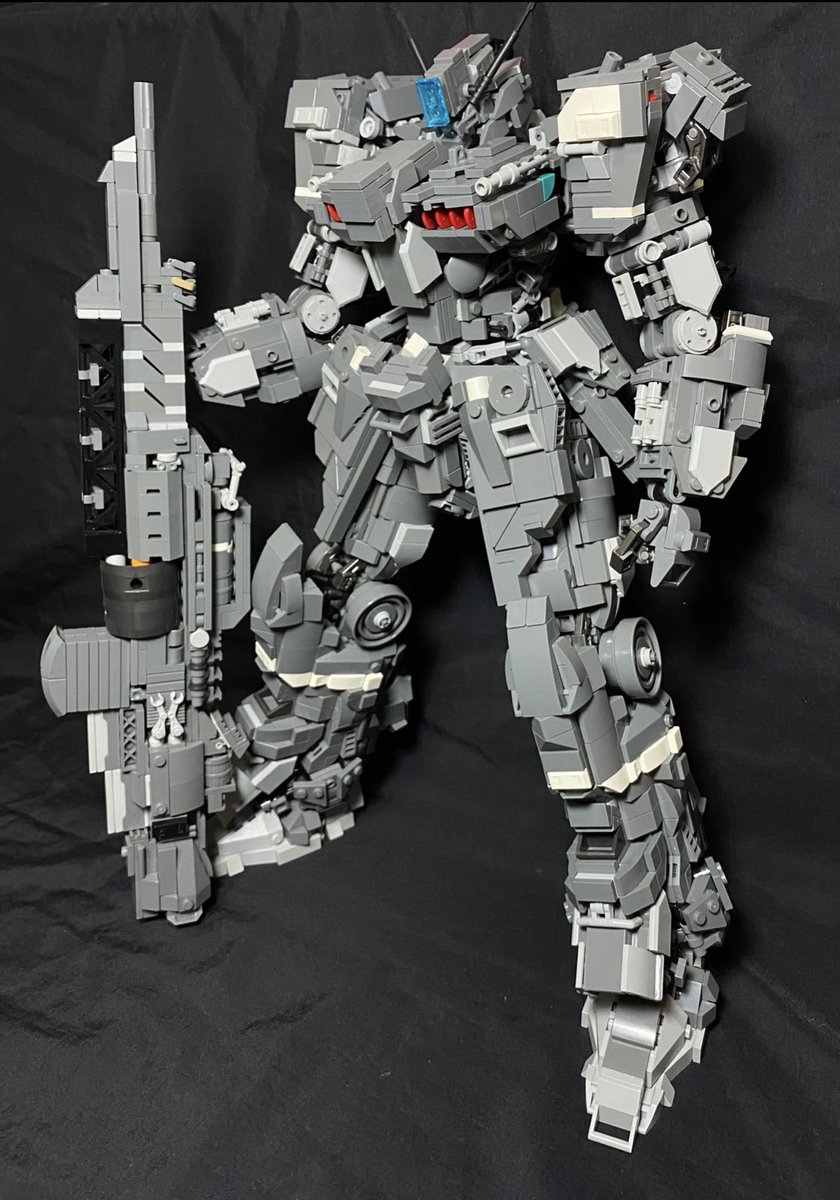#格好いい俺の機体を自慢したいだけ
#LEGO #レゴ #レゴロボ

ええやろ私の自信作