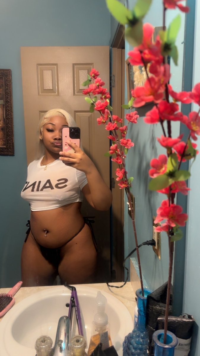 yellayamz⭐️ tweet media