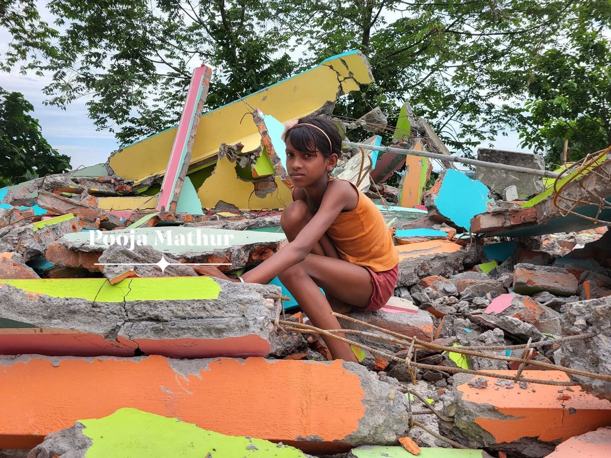 KarishmaAziz_'s tweet image. एक आँसू भी हुकूमत के लिए खतरा है,
तुमने देखा नहीं आँखो का समुंदर होना।
#JusticeForAssamMuslims