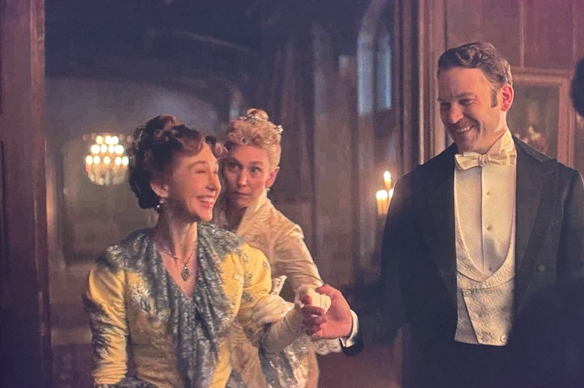 JayLeesCorner's tweet image. The Duke sister is jealous. It’s giving “The Flowers In The Attic” vibe and I don’t like it.
She wanna be her brother wife ugh!
Gladys over there in a rat infested estate with a bully and her soft brother.
#TheGildedAge