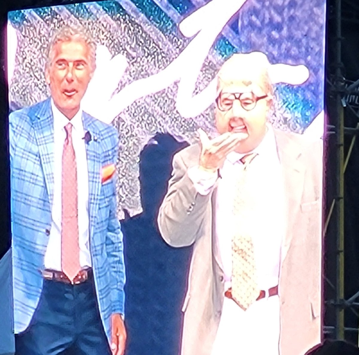 cspotweet's tweet image. Jiminy Glick just interviewed Gene Principe at the Great Outdoor Comedy Fest and there wasn't a Drai eye in the house with all the laughter.