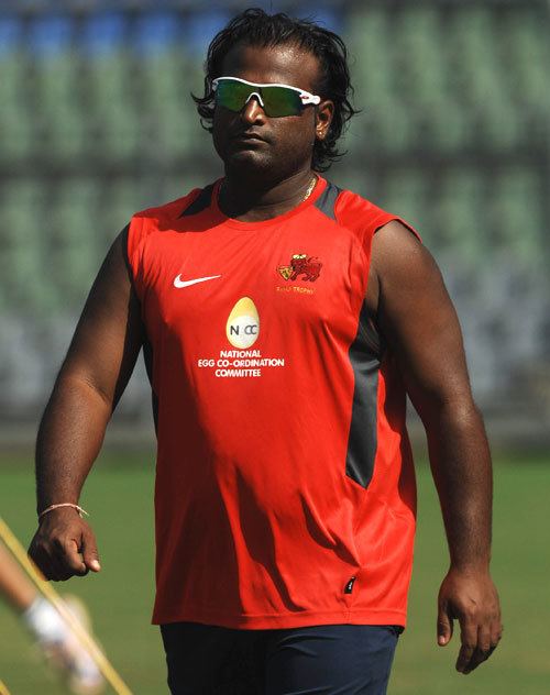 gururaj_mj's tweet image. Never knew that Ramesh Powar acted in kannada movies 😆
