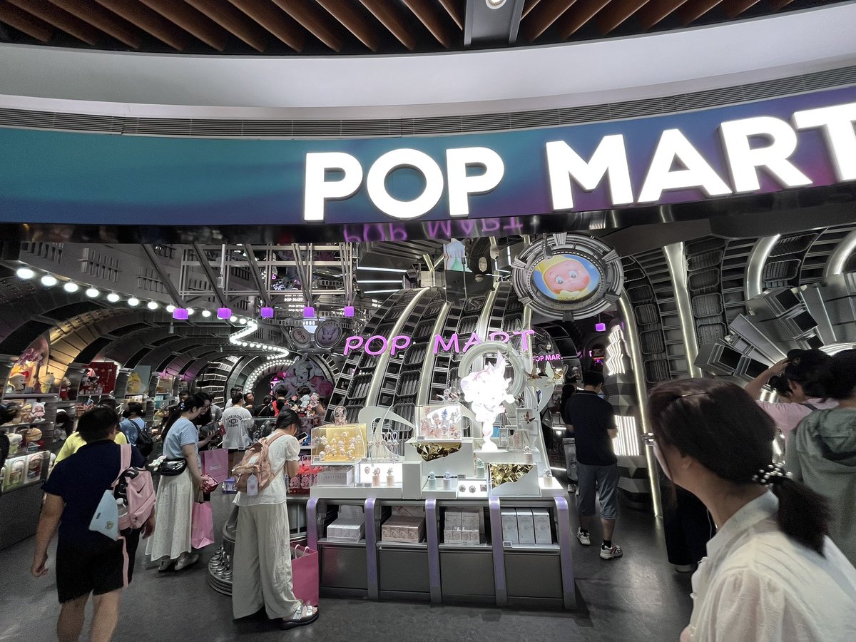 习主席管一管吧，行李箱装不下了