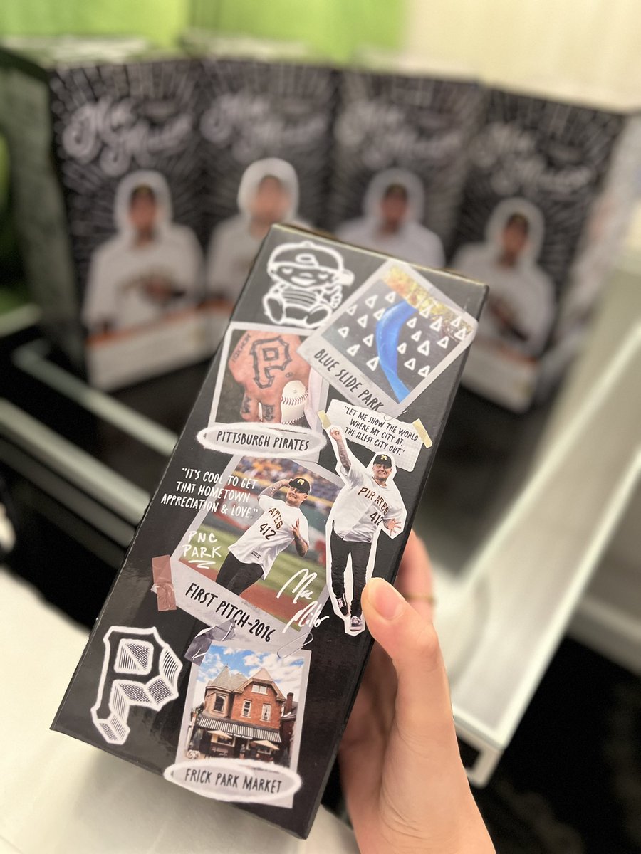 NoEngrishPlease's tweet image. AHHHHHHHHH MY MAC MILLER BOBBLEHEAD 😍🥳