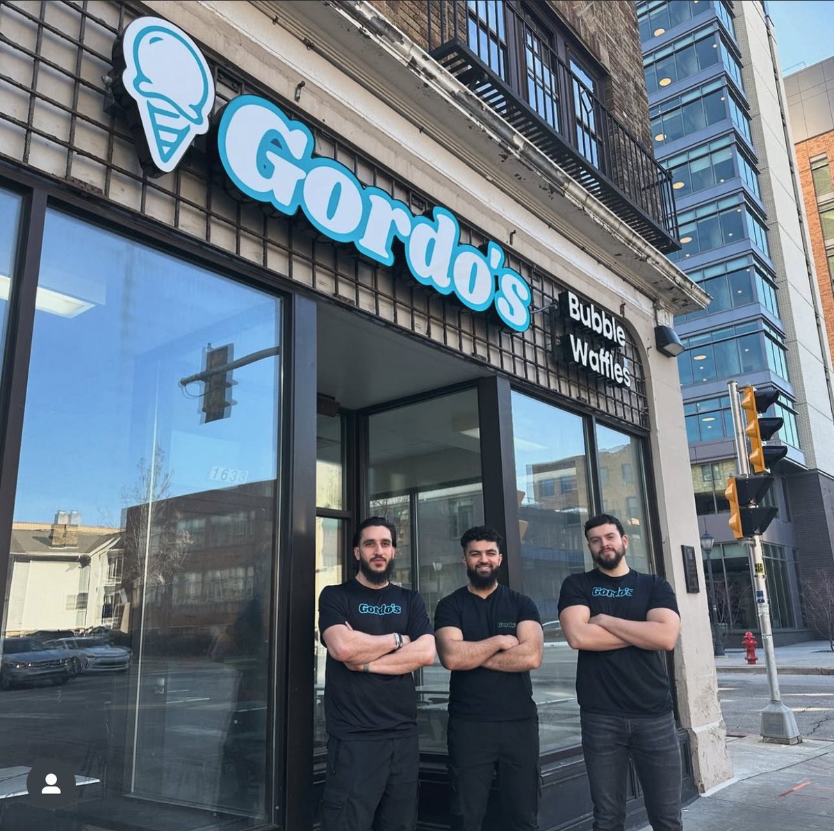 adamwasch's tweet photo. Exciting way to end a weekend. Startup franchise client sold a territory in Oxford, MS. Great feeling for the founders. DM me to connect to the founders.

👏👏👏 @GordosBubble🍦🫧🧇 https://t.co/900WcpxVWH