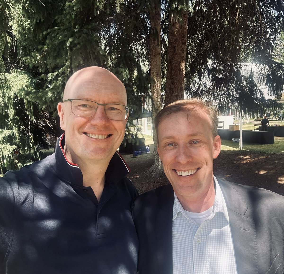 LowyInstitute's tweet image. At the @AspenSecurity Forum last week, Executive Director @mfullilove met with two past Lowy Lecturers: President Biden’s National Security Adviser Jake Sullivan, and General David Petraeus.