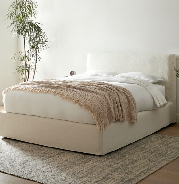WhimsyHome15's tweet photo. Upholstered, wood, or metal bed frames? π€ Each offers comfort, style, and durability. Choose based on your space and lifestyle! ποΈ #InteriorDesign #BedFrames #HomeStyle https://t.co/usYC65cHJe