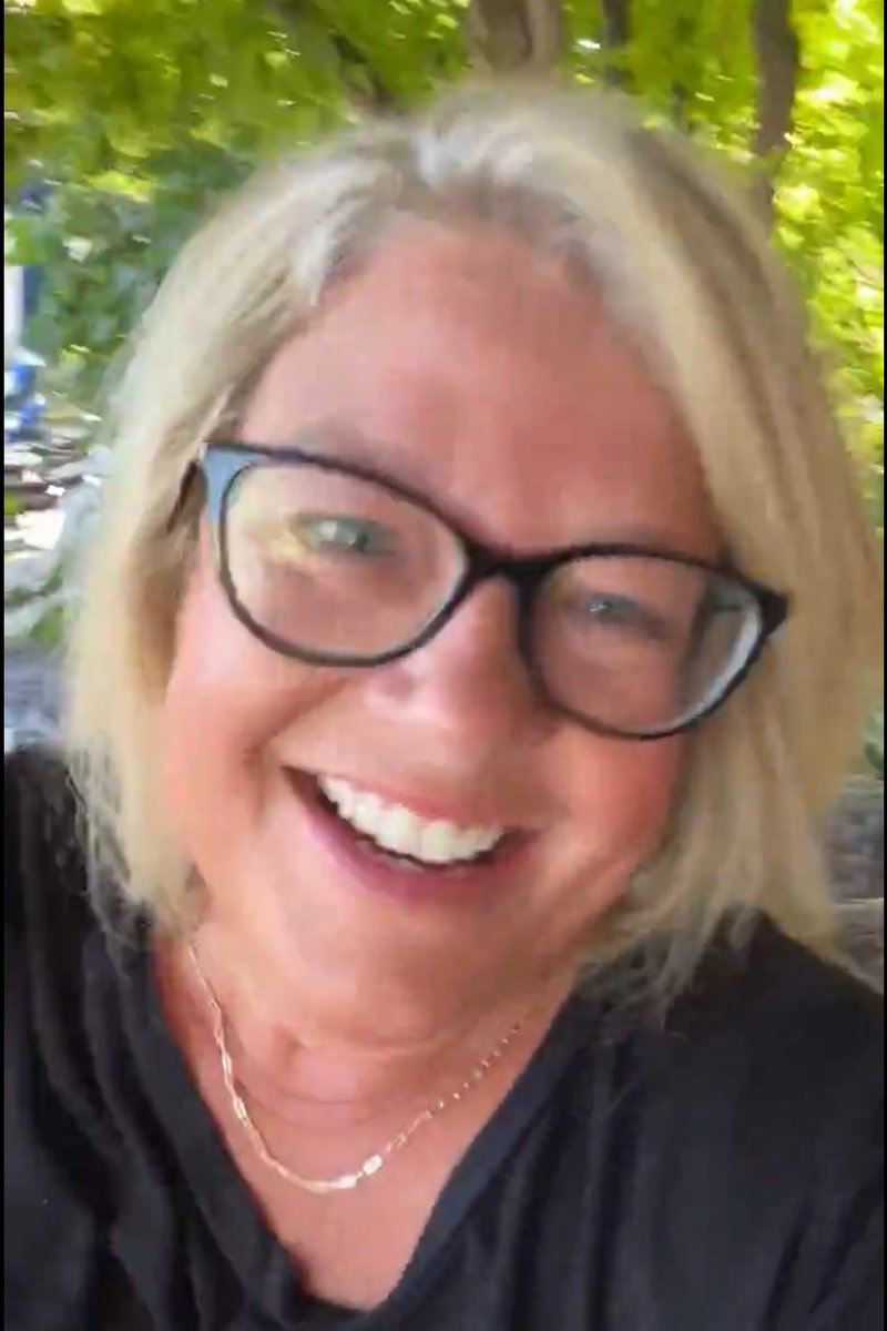 raritiesoutsold's tweet image. 🚨| Big Brother icon Angela Murray supports Amy in new IG live:
“I want Amy to stay… she is so fun and I think she has so much more to give.” #BB27