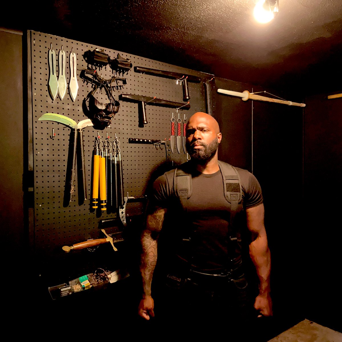 GerardAbdule's tweet photo. WEAPONS OF MAN EP.3 https://t.co/riV6Qod1M0 https://t.co/bgOK1PSu3J