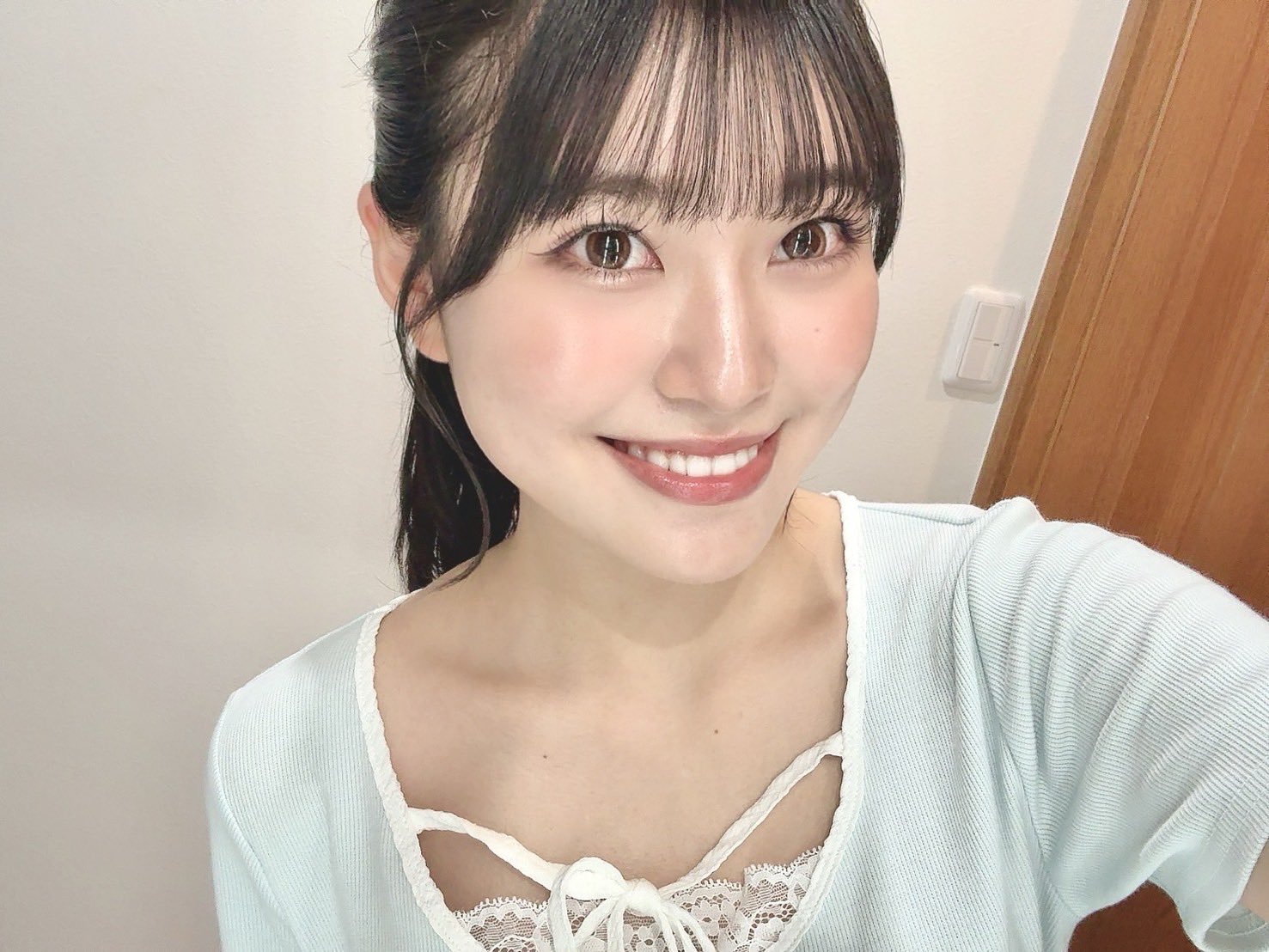 NMB48 生写真　チューストライク　黒島咲花　直筆 NMB48 生写真 チューストライク 黒島咲花 直筆 - メルカリ