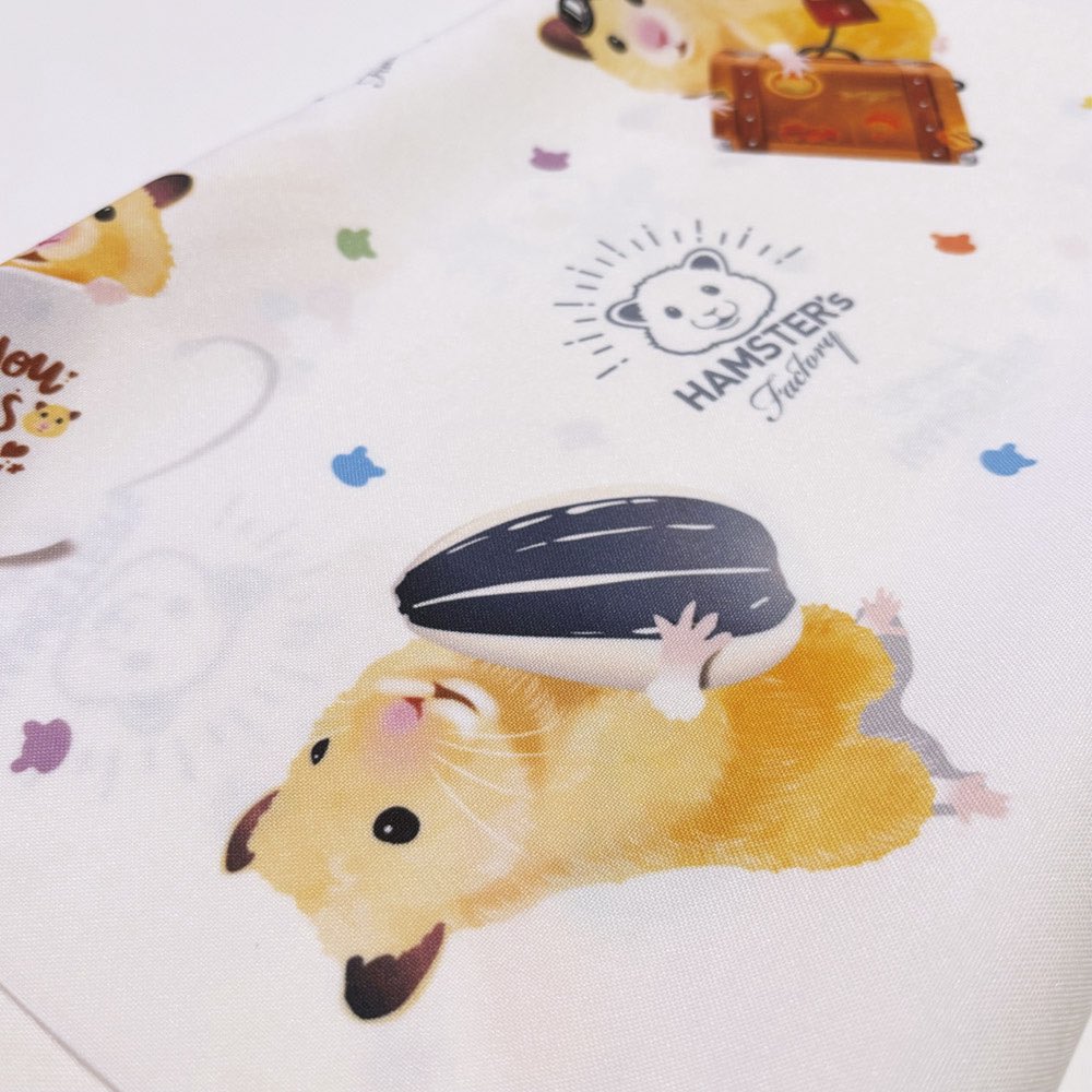 HamsFactory's tweet image. ハムスター手ぬぐい2種🐹お待たせしました‼︎ 家紋柄はクールに、ランダム柄は可愛く仕上がりました😉 写真を撮りましたので、覗いてみてください
minne.com/items/43454245