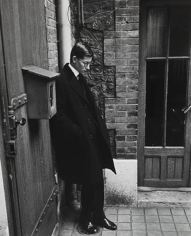 rogue's tweet image. Yves Saint Laurent attending the funeral of his mentor, Christian Dior (1957)