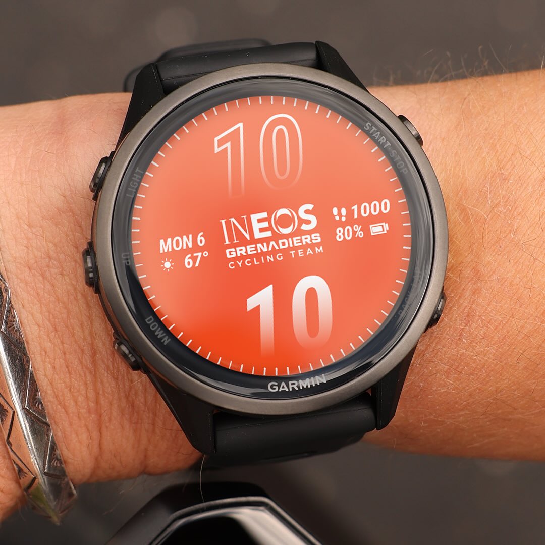 🚴 Estamos en la recta final y los equipos patrocinados por Garmin tienen una pantalla gratuita en la Tienda #ConnectIQ 
Garmin Connect > Tienda Connect IQ > Busca el nombre del equipo

¿A quién representas?

#GarminCycling