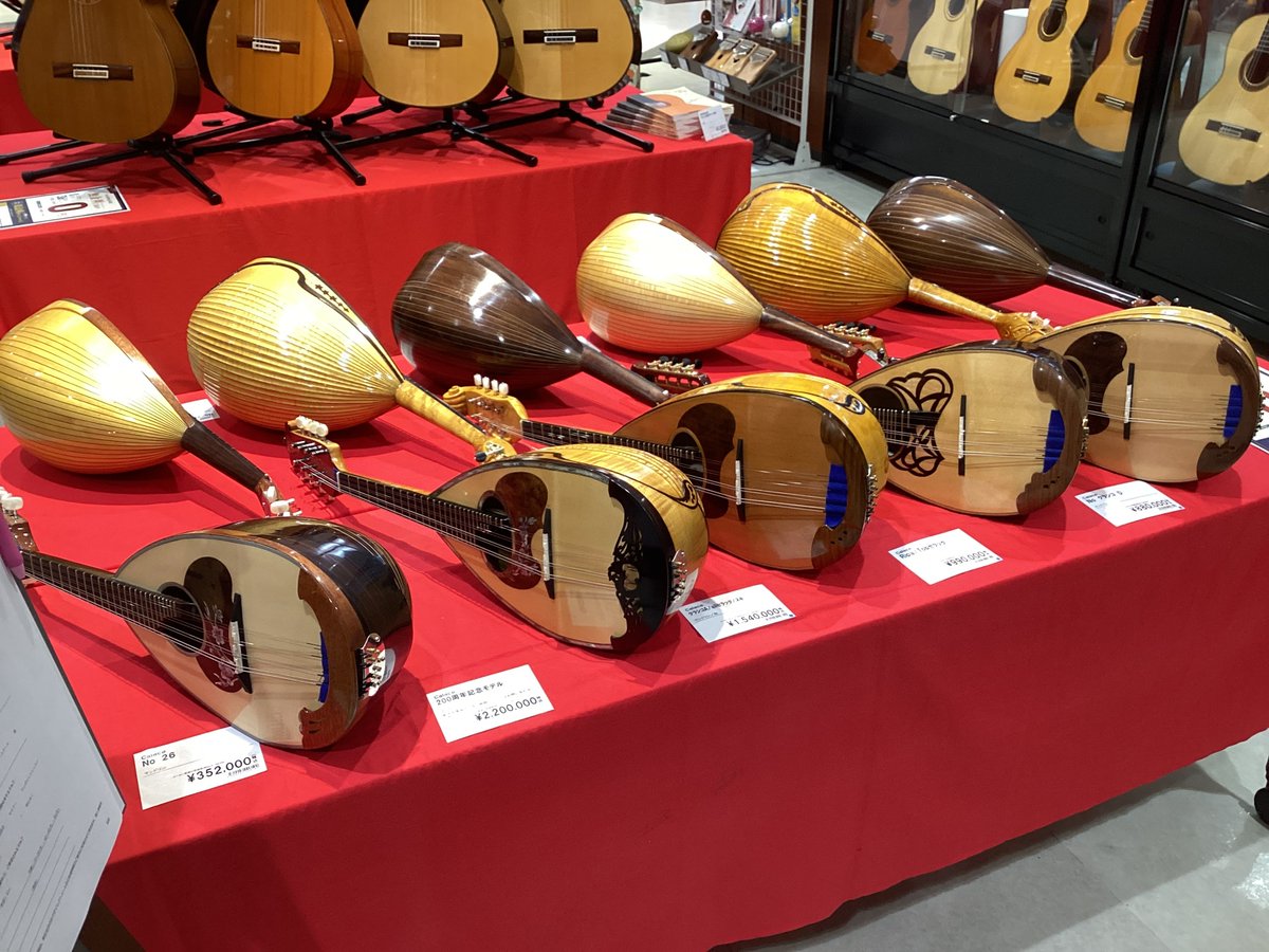 shima_nagoyacha's tweet image. 【#クラシックギターフェスタ】
本日フェスタ最終日です!
店頭に並んで試奏が出来るのが
今日までのギター/マンドリンもございます!
ぜひ一度ご来場くださいませ。