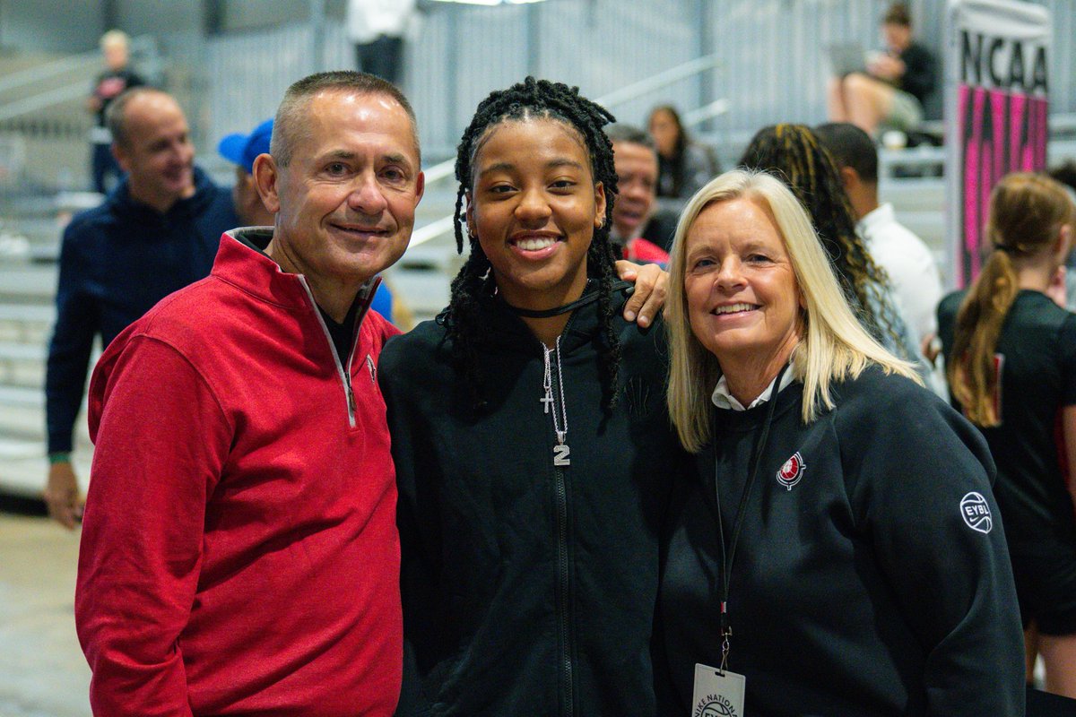 Now this makes us happy to have KK Arnold come spend the day with her Attack family!  #greatexample