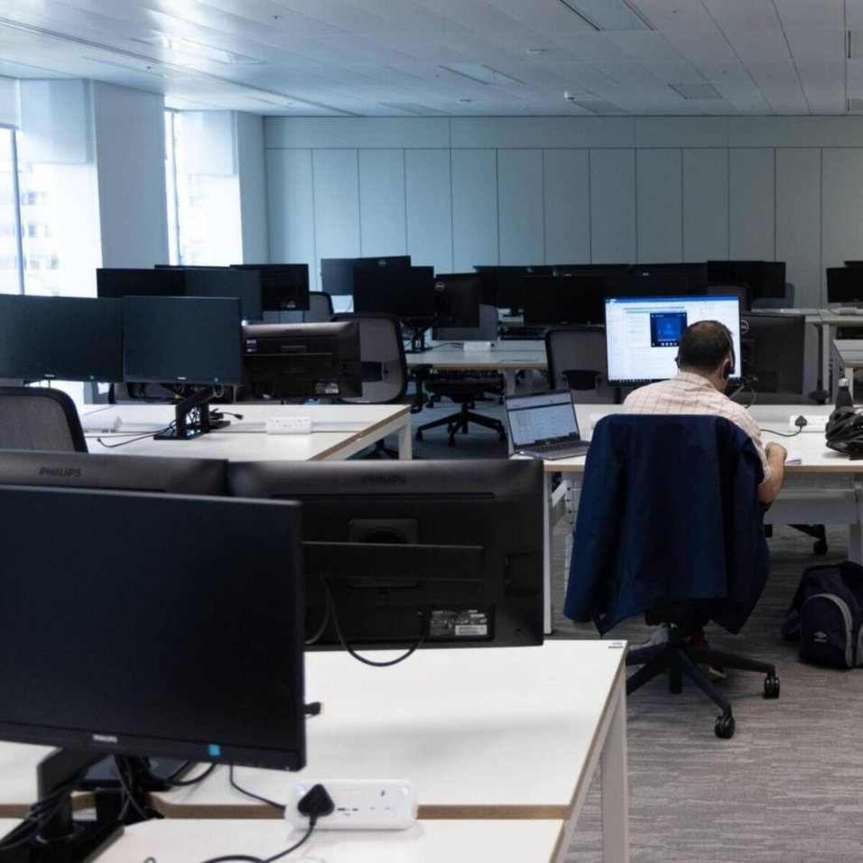 The0_Tech's tweet image. Mandating office returns isn&apos;t about productivity-it&apos;s about power and outdated leadership. Trust and flexibility are the new workplace essentials. The office monopoly is over.  irishexaminer.com/business/techn…