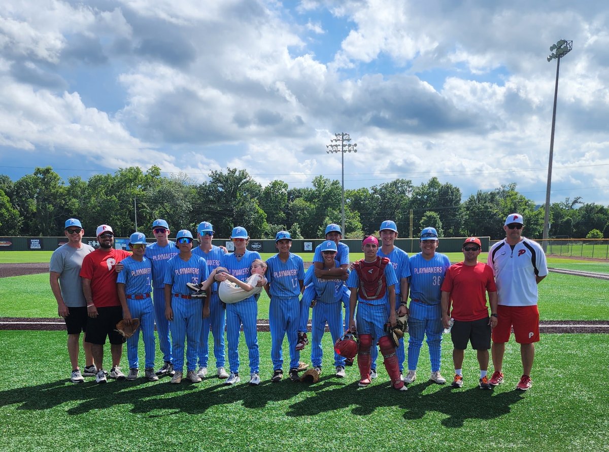 ryanespinoza02's tweet photo. Pitched 2 scoreless innings at Lipscomb University. Even with a broken finger, found ways to help the team this week—bunted for 2 hits since I'm unable to swing and drew 2 walks. Thank you @playmakers_club
for the opportunity and support this summer!#Hanovercentral @BUncommitted https://t.co/jfwkeZHsac
