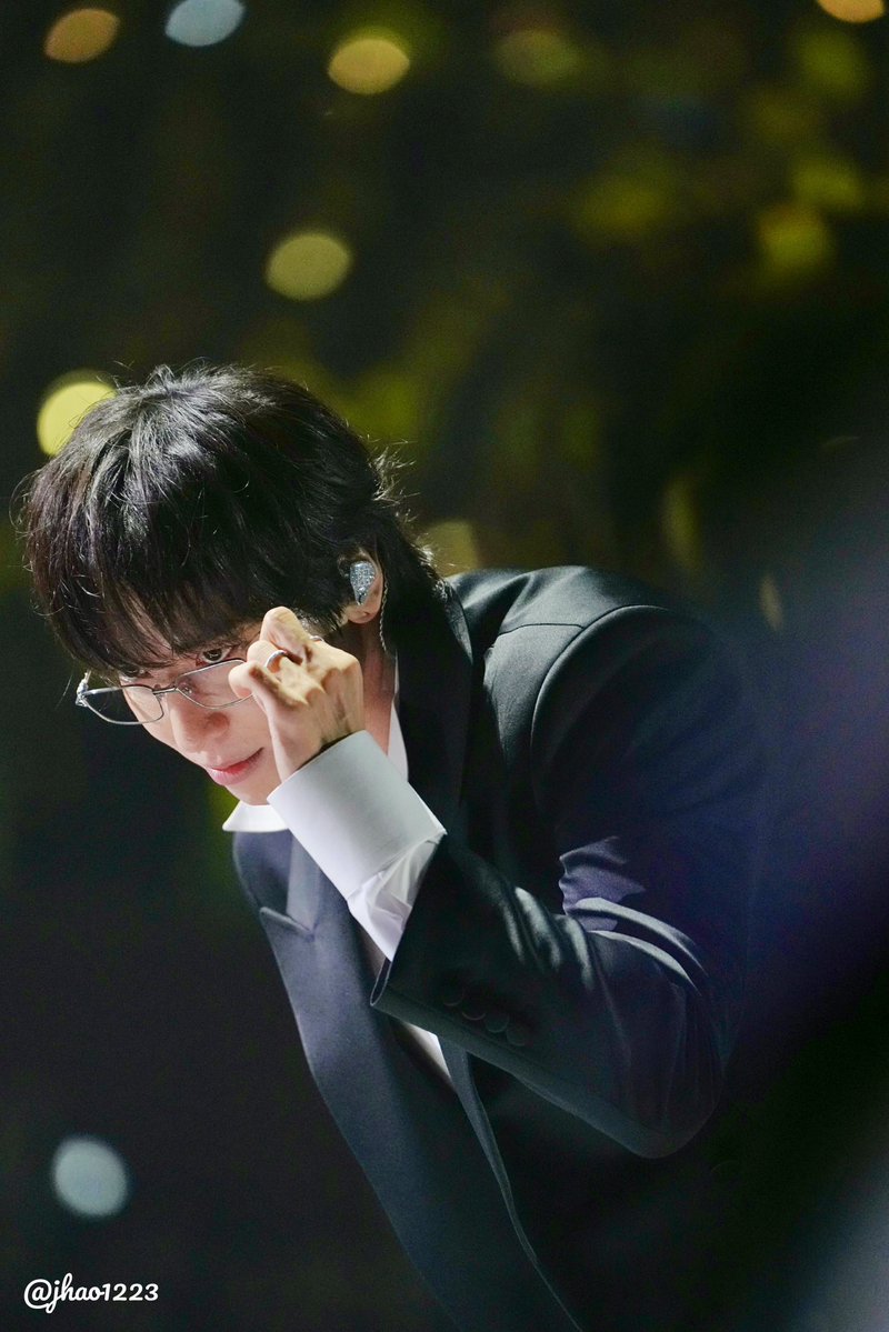 jhao1223's tweet image. 20250720
Director’s Cut
Day 3 in black suit
#정용화 
#jungyonghwa