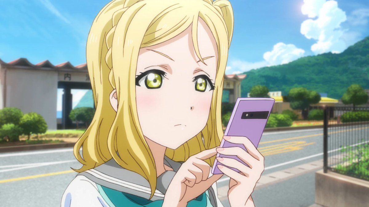 Schoolidolpage's tweet image. We wonder if it's possible to draw on a small phone screen even for just line art since our touchscreen laptop has already malfunctioned and we moved back to desktop PC. It would've be better if there's GIMP-like photoshop app for phones.