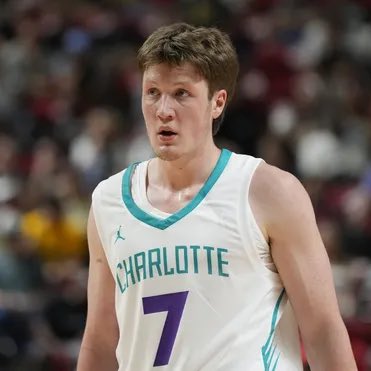 TheHoopCentral's tweet image. Kon Knueppel tonight:
21 Points
5 Rebounds
2 Assists
Hornets are Summer League champs. 🔥