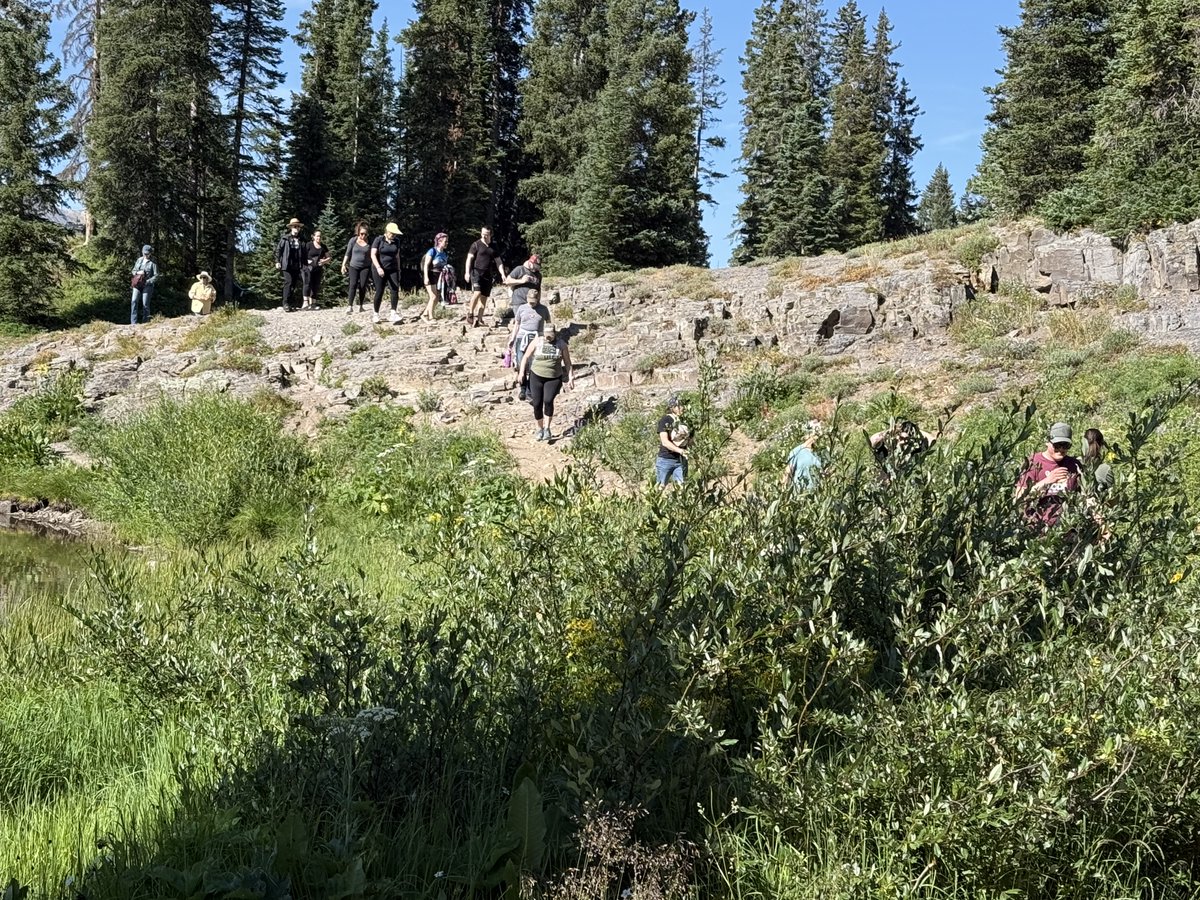 TheKJA's tweet image. More of today's beautiful @WesternGPCW Publishing hike at Lake Irwin